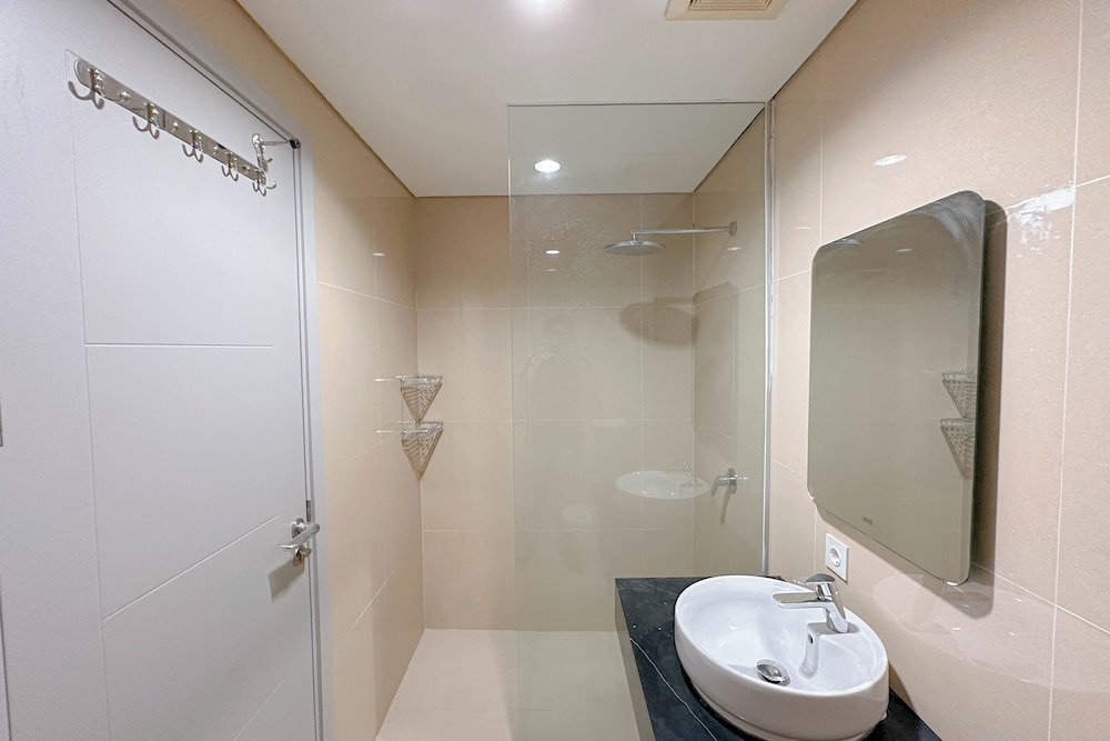 Ivory Nest 2Br At Grand Sungkono Lagoon Apartment