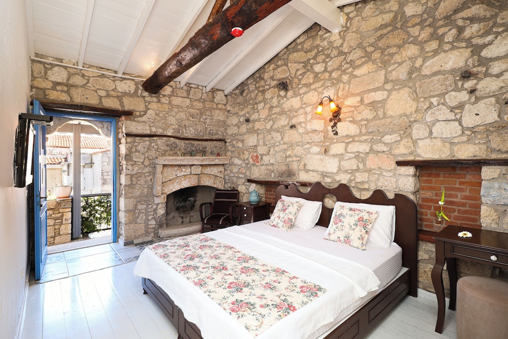 Alacati Eski Ev Hotel - Image 26