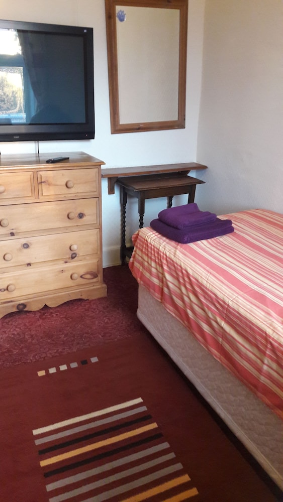 Tudor House, photo 25