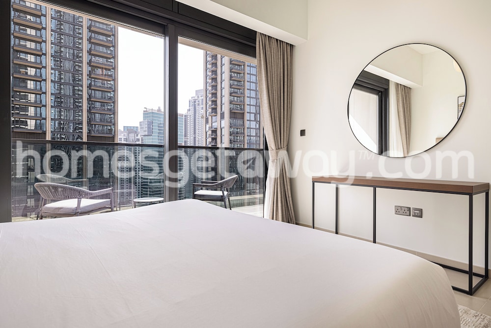 HomesGetaway - 1BR in ACT One Downtown