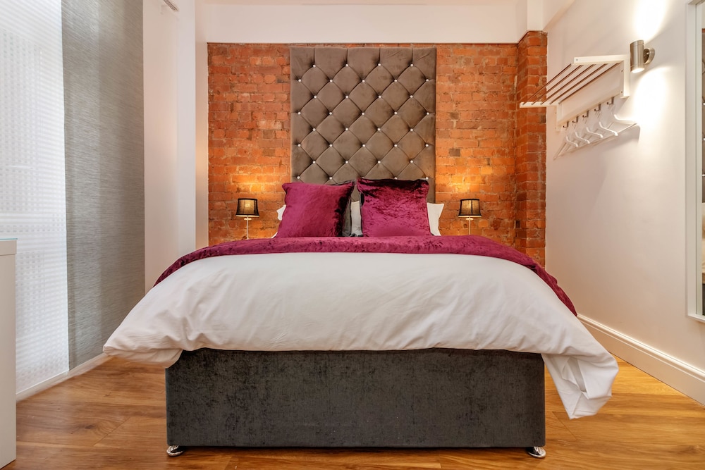 Swan Street Penthouse view 4