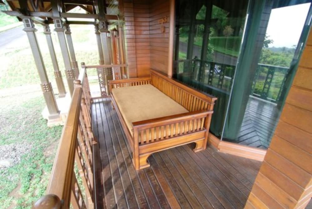 Villa ChavaMinerva Kayu - Ciater, Ciater - 14