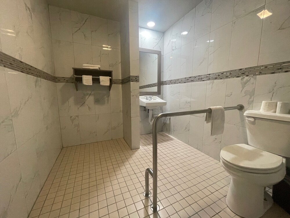 SimpleStay Suites - San Bernardino