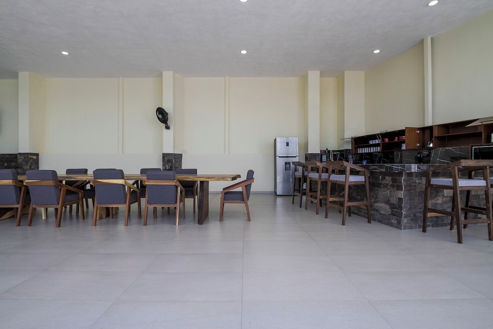 House with Terrace & Pool in Coyula