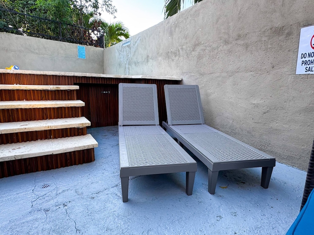 Jacuzzi Haven Villa!