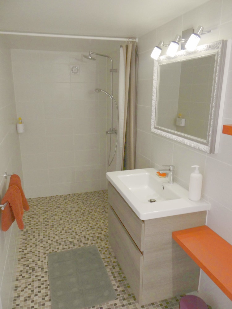 Le Domaine de Malabry - Chalets - Property Image 8