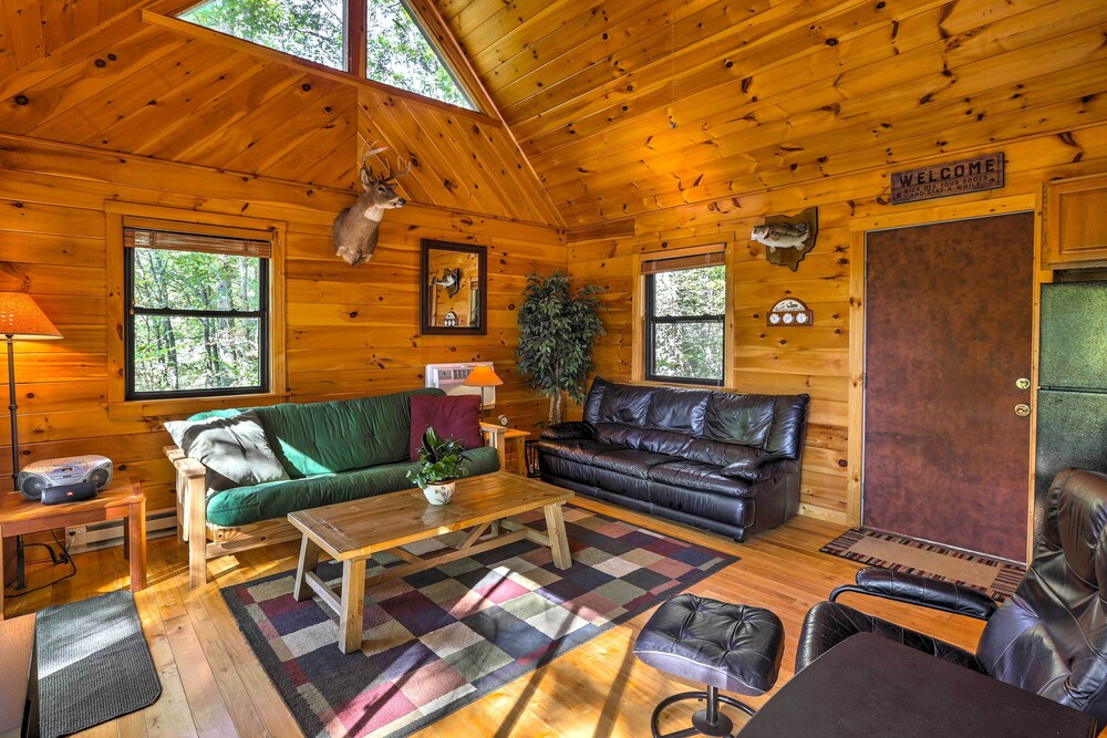 Hocking Hills Lake Gem w/ Hot Tub, Dock, 100 Acres view 4