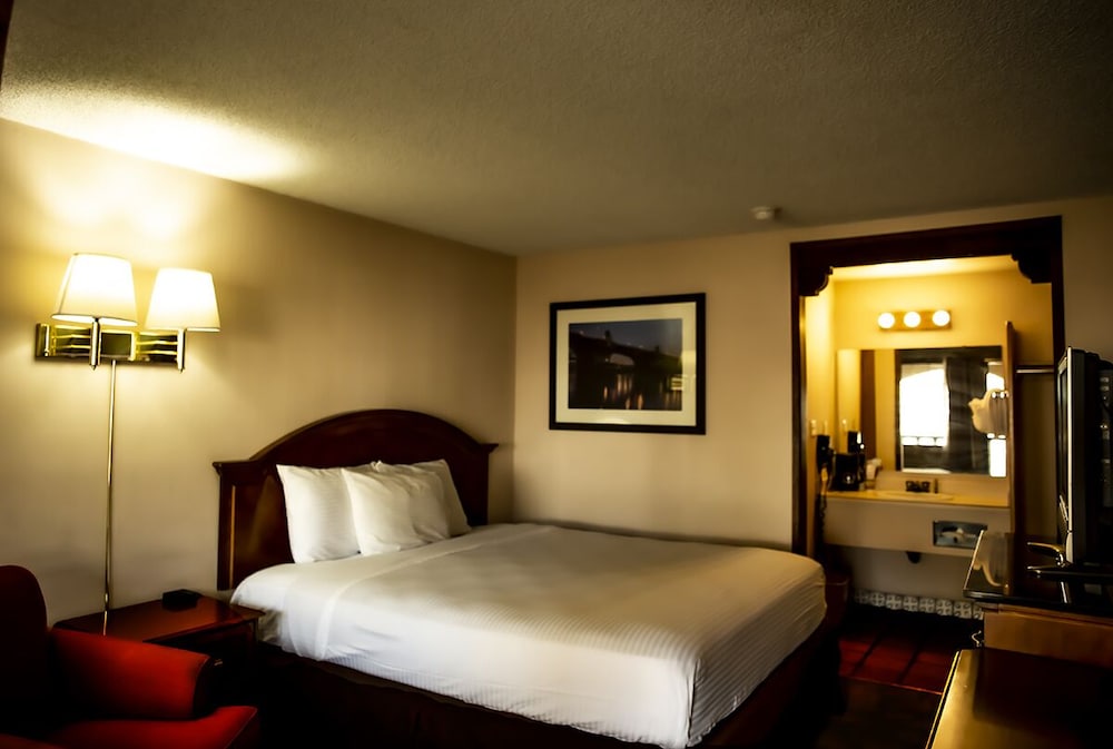 Baker City Vacations - Eldorado Inn Baker City - Property Image 30