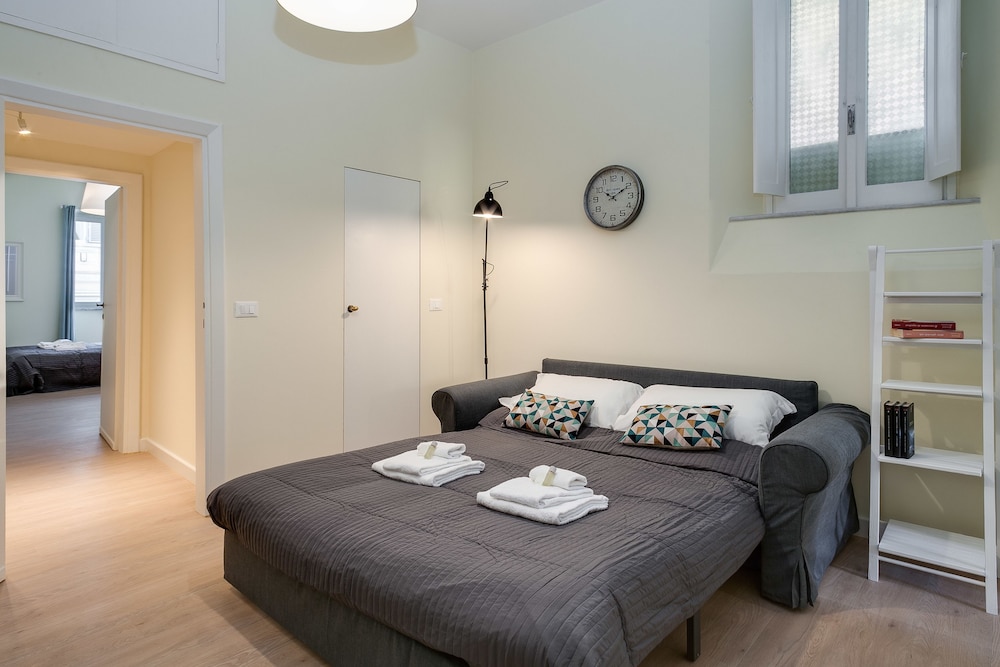 Travel & Stay - Sistina