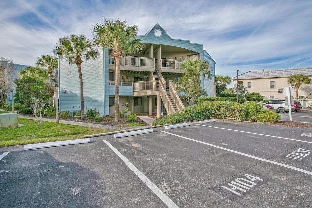 Unwind at St Augustine's Beachfront Oasis