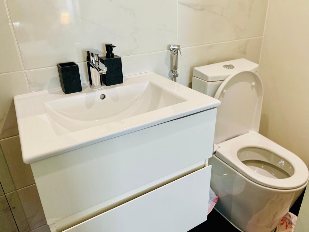 Meraki Homes at Embassy Gardens
