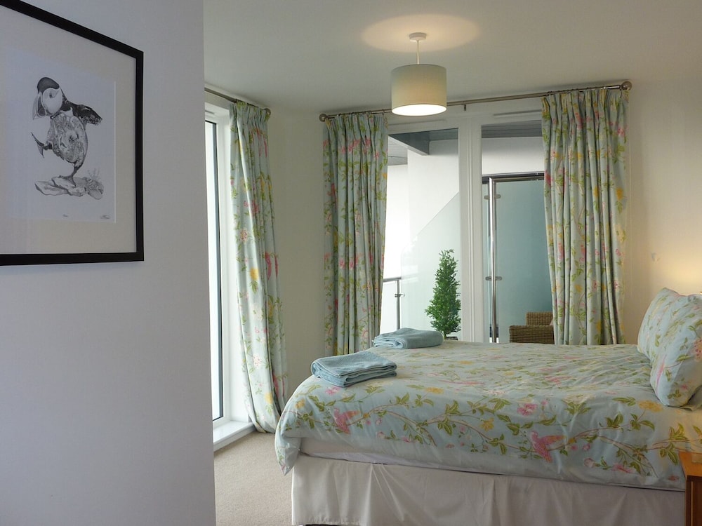 28 Clock Tower Court view 3