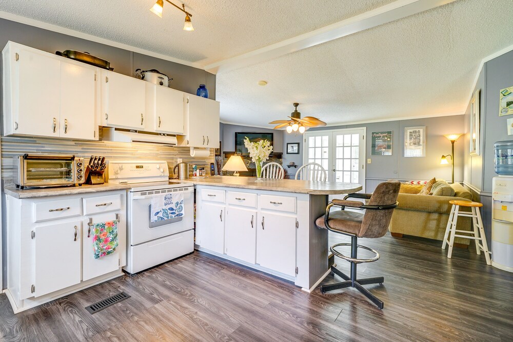 Secluded Hampstead Vacation Rental With Deck! view 5