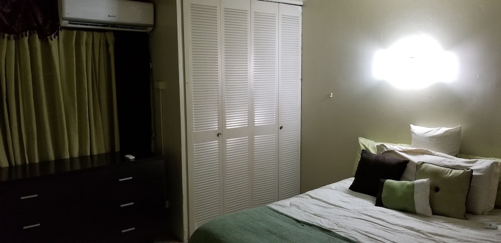 Karmen Apts Caguas Studio view 3
