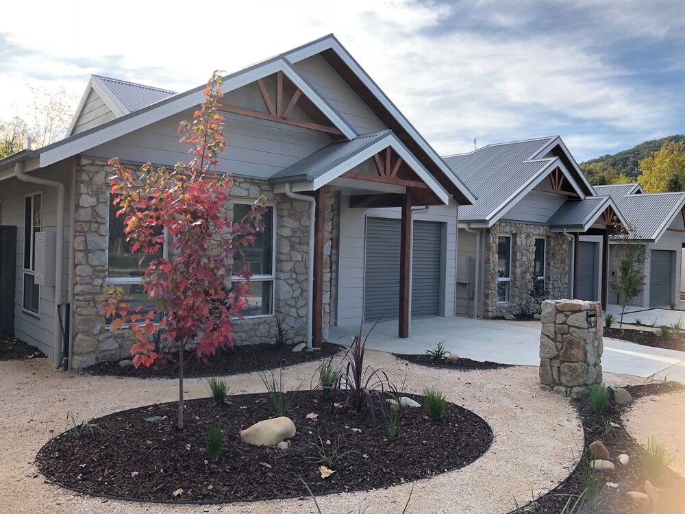 Abalina Cottages Cherry lane