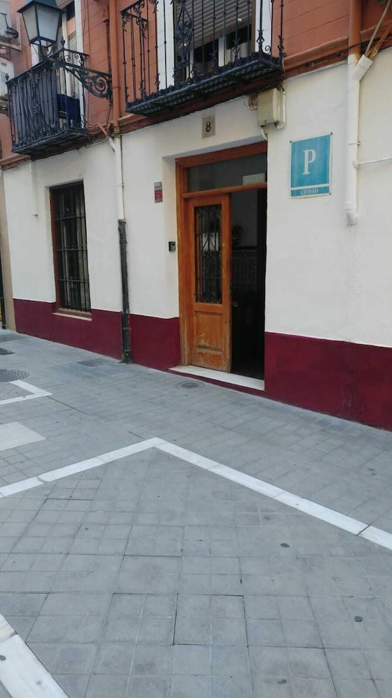 Barbieri Granada Pension - Hostel