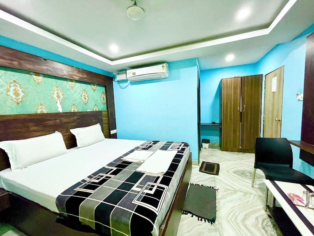 Hotel President Inn -near Temple & Beach