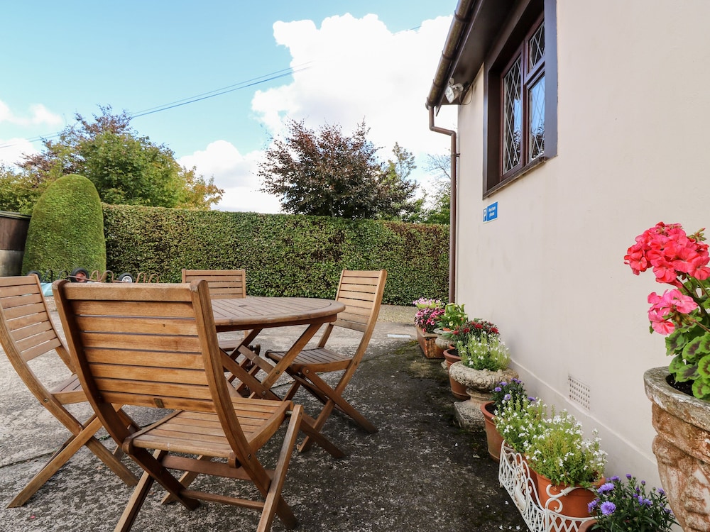 Courtyard Cottage
