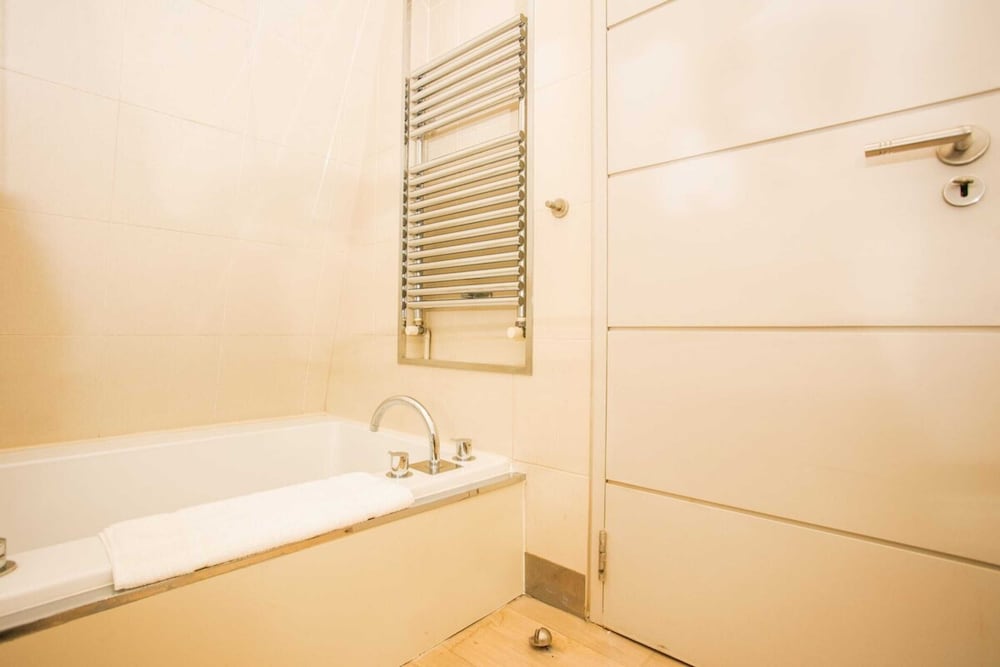 Bright and Modern 1 Bedroom Flat Knightsbridge