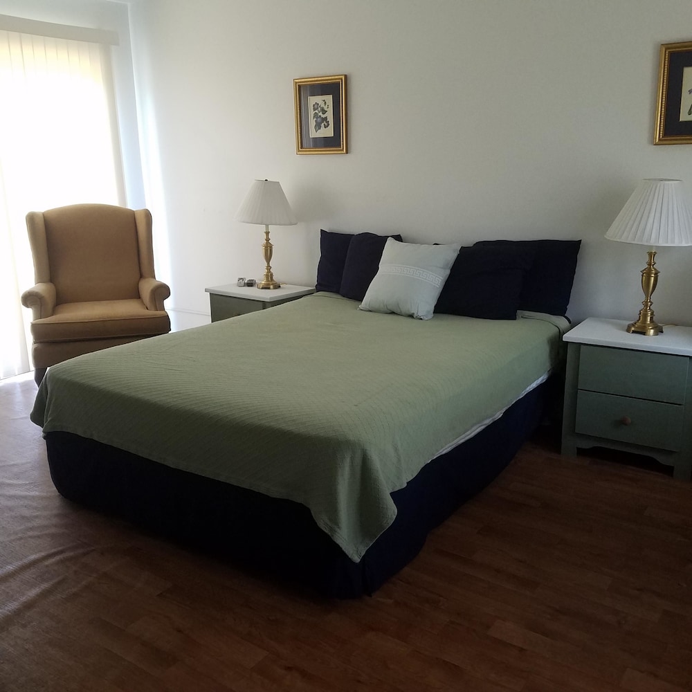 Becket Motel