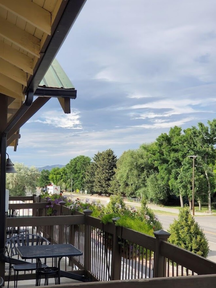 Three Forks Lewis & Clark Motel