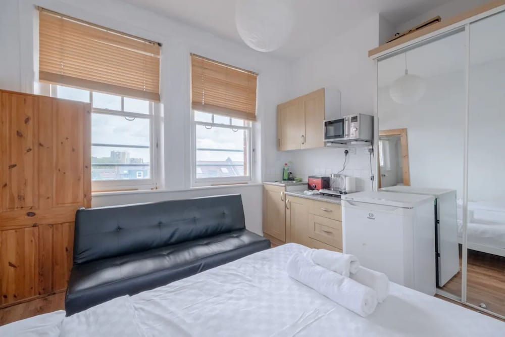 Bright & Quaint Studio Flat - Hornsey!