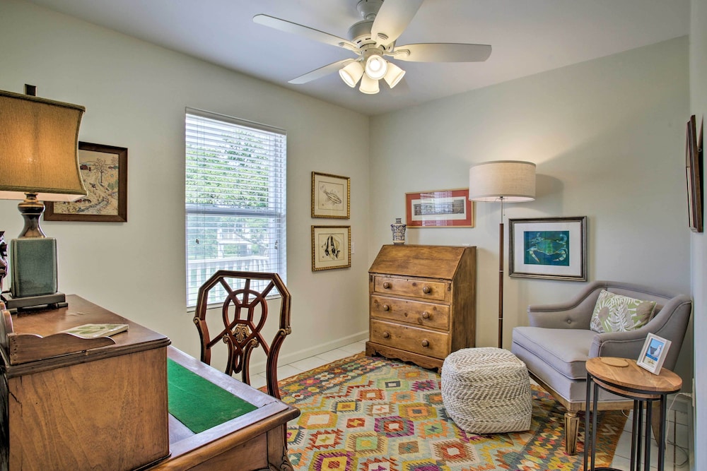 'the Palm' Bay St. Louis Home - Walk to Beach! view 2