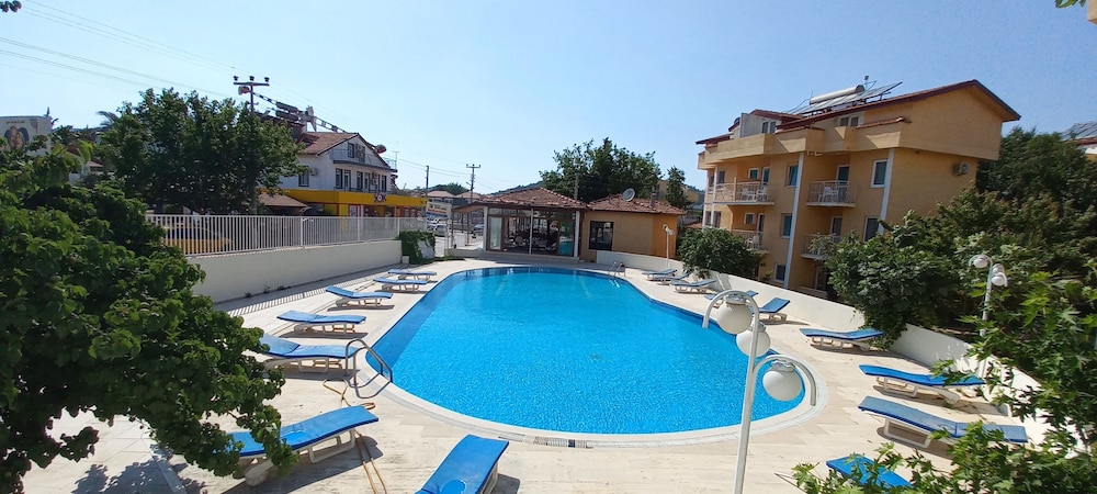 Mediterranean Apart Otel - Image 42