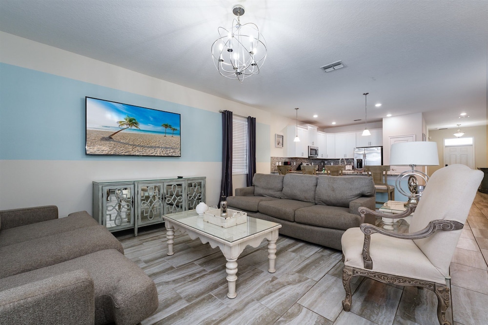 9BR Villa Home Theater Pool Sleeps 16