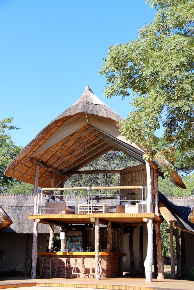 Elephant's Eye, Hwange
