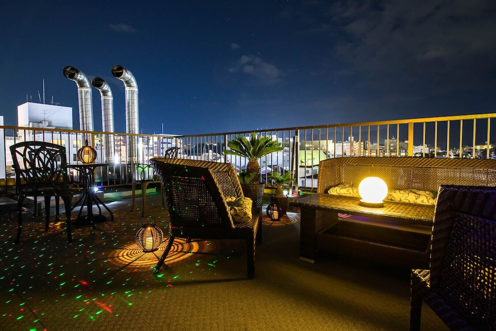 Strata Hotel view 4