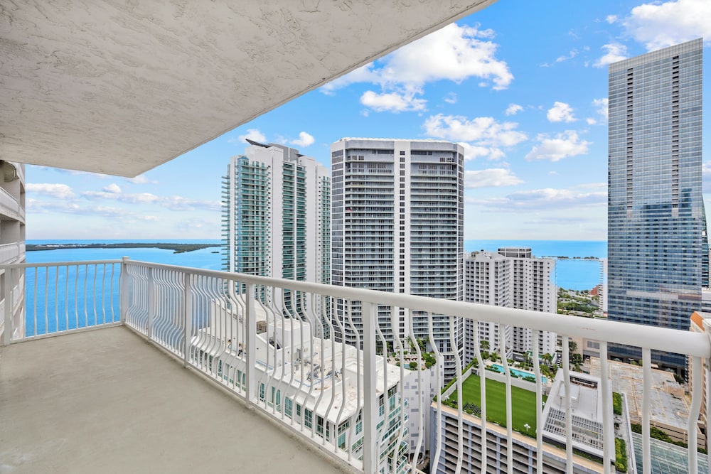 Chic Brickell Condos – Prime Location