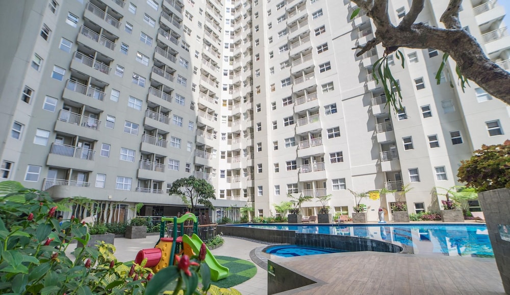 The Modern Studio Apartment At Parahyangan Residence