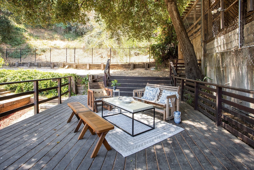 Fredonia by Avantstay Great Views of Studio City