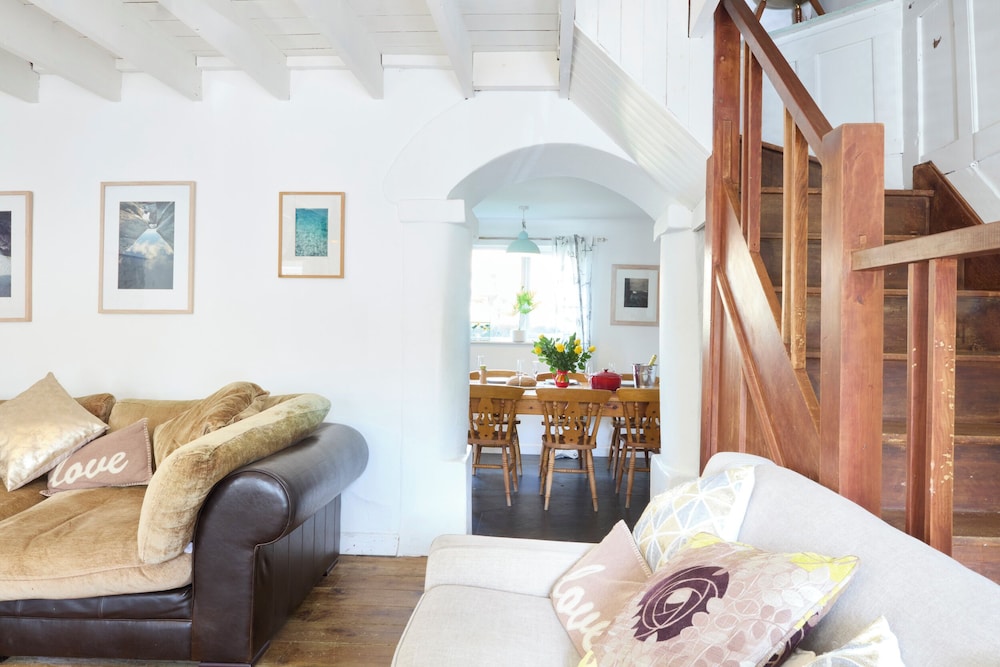 Bro Tref Cottage