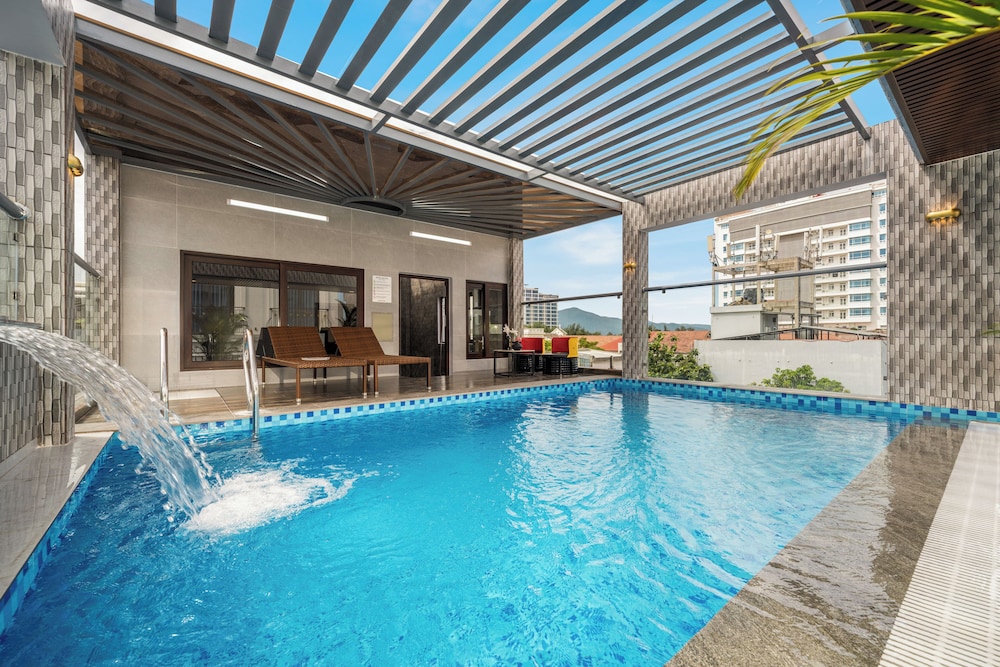 T P Villa