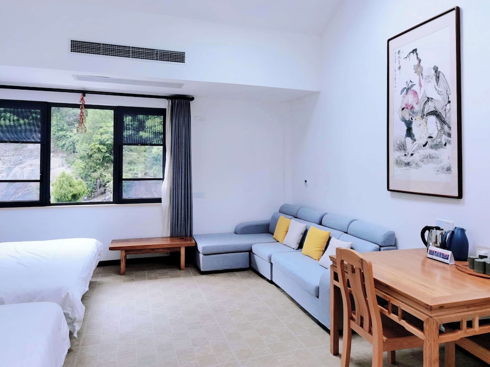 XiangLu YiMo Valley Retreat Guesthouse
