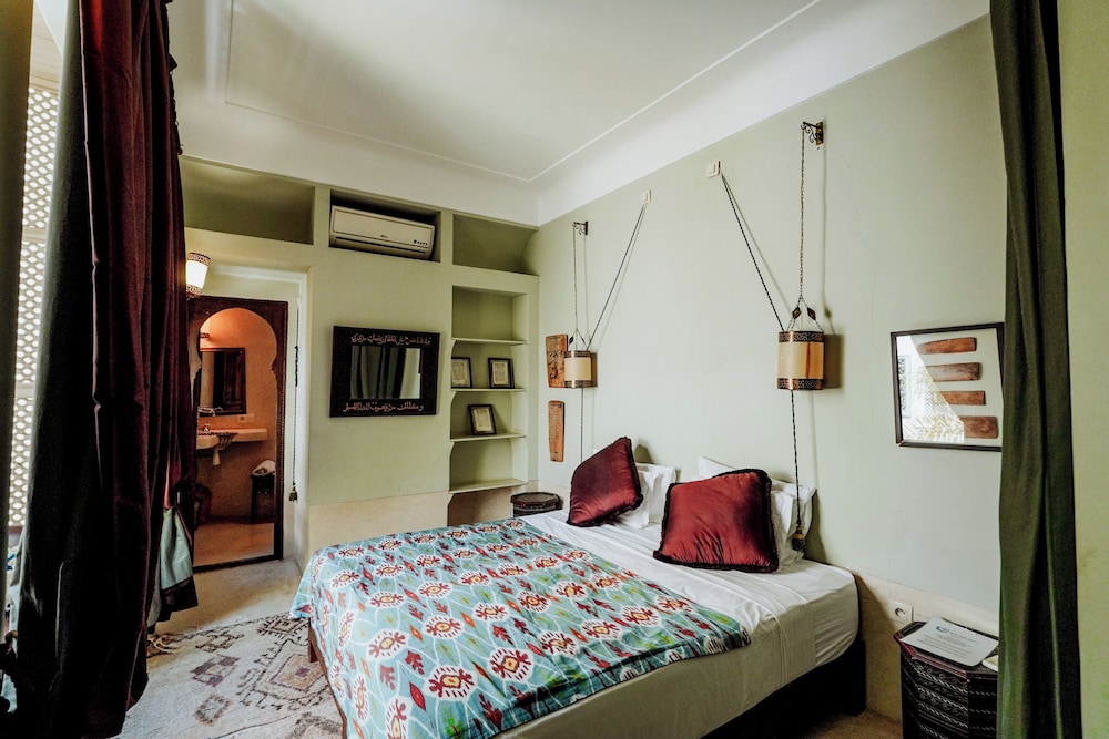 Riad dar ayur