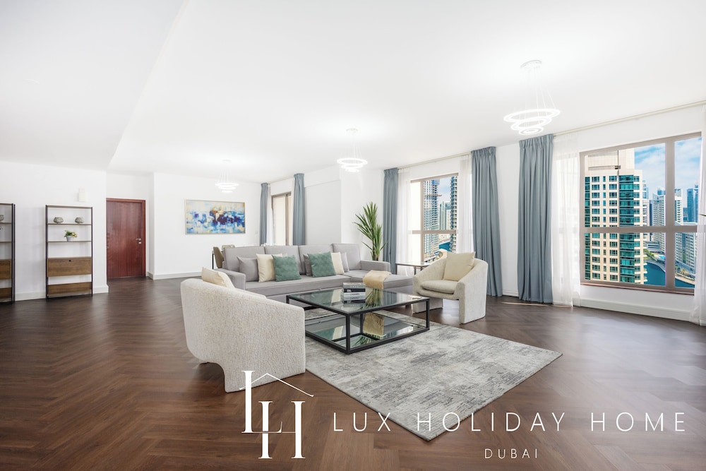 LUX The JBR Central Suite