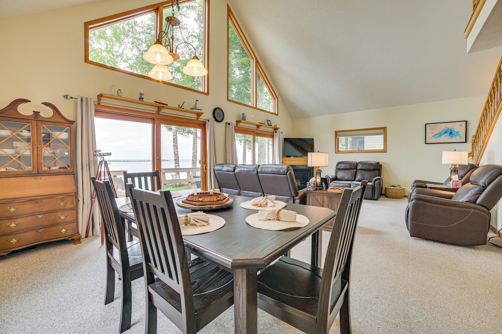 < 2 Mi to Brimley State Park: Lake Superior Home