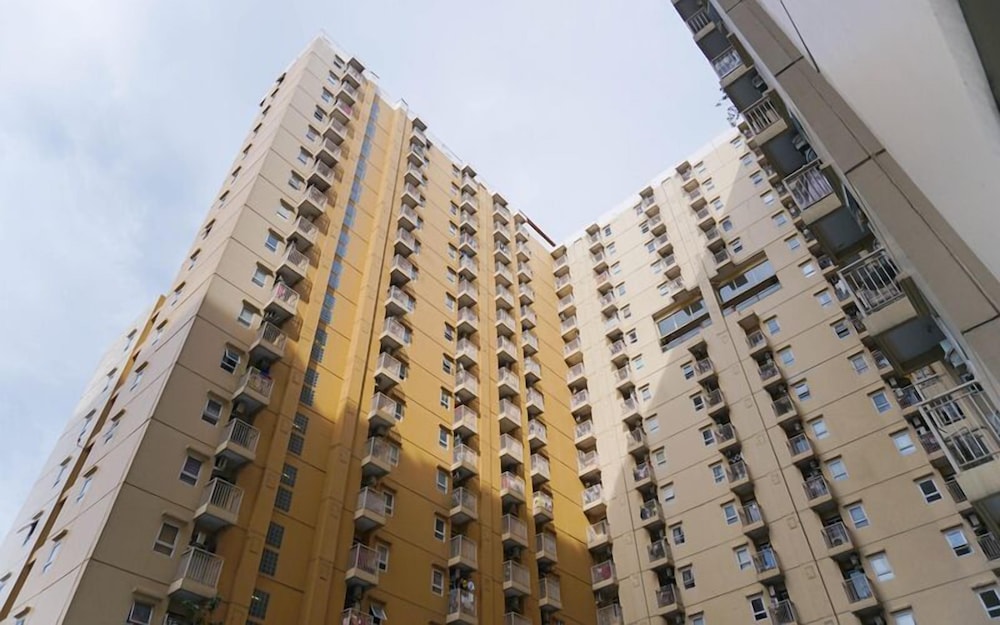 Basic Studio Room Apartment At Green Palm Residence