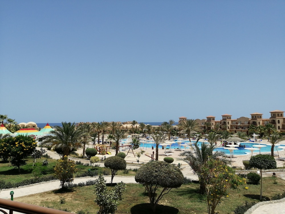 Pensee Royal Garden Beach Resort