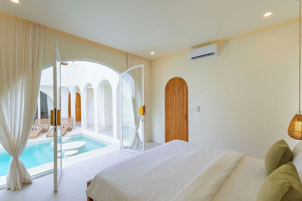 Villa Nokanhui by Pertama Management