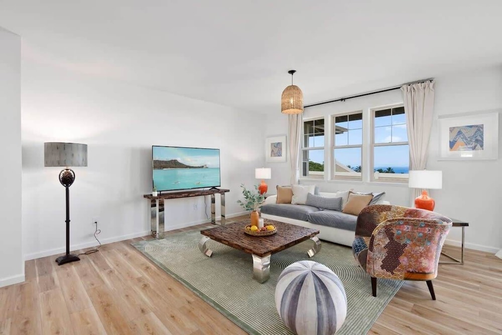@ Marbella Lane - Serene & Lovely MT + Ocean Views