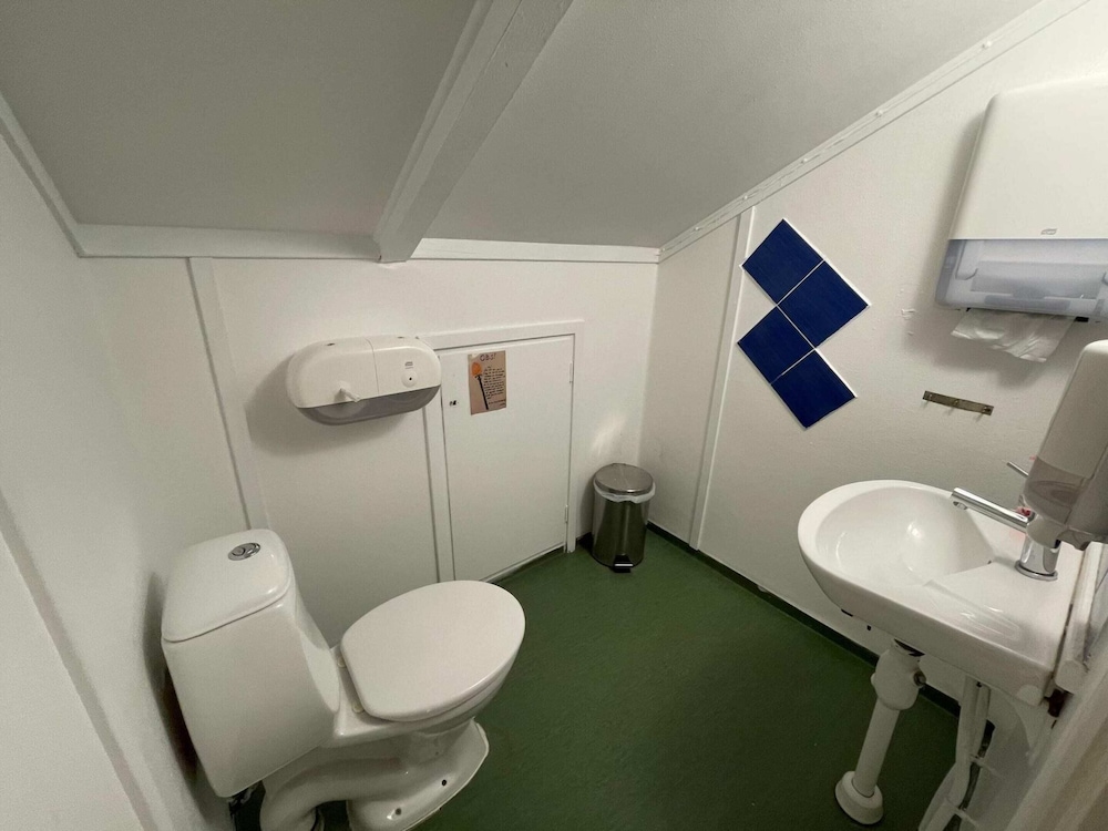 Spacious Holiday Home for 8