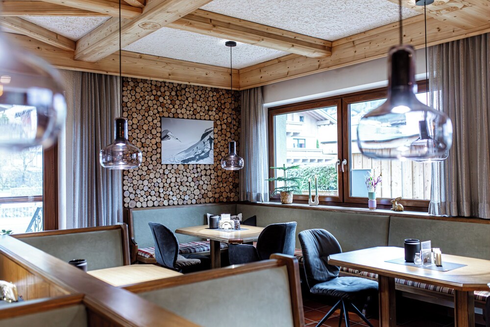 ESCHENHOF BED & BREAKFAST & MORE