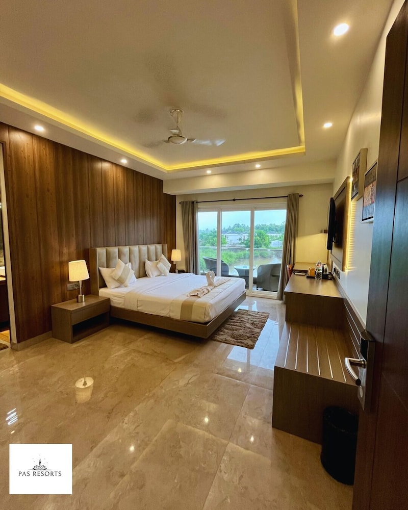 PAS RESORTS