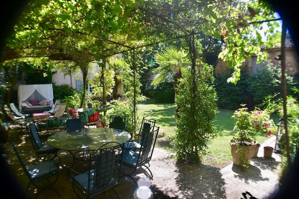 New Bastide Couronne d Aix Luxury in Aix-en-provence A Sophisticated Retreat for Families and Friends