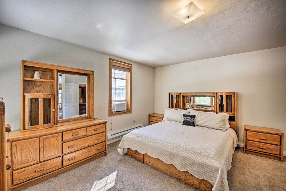 Family-friendly Sagle Vacation Rental w/ Deck - Property Image 24