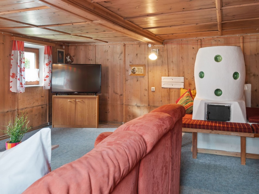 Boutique Holiday Home in Längenfeld near Ski Bus Stop view 2